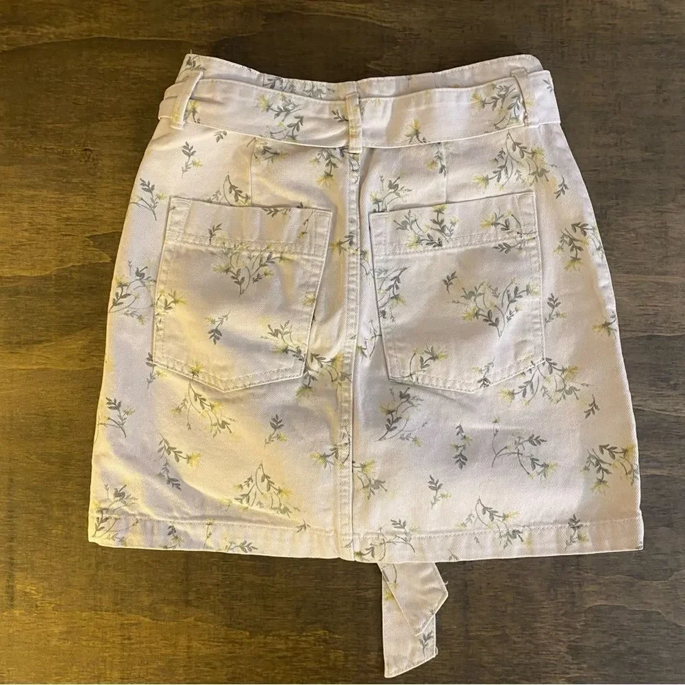 Topshop White Floral Mini Skirt